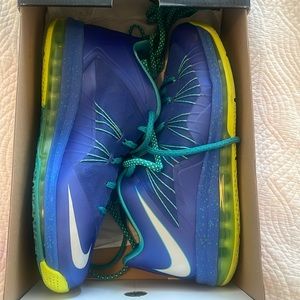 Air Max Lebron x Low — men’s size 13 — gently